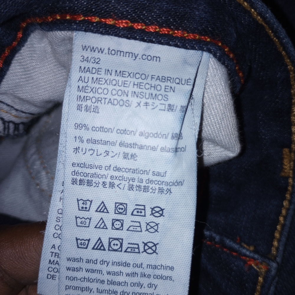 Tommy Hilfiger Men's Dark Wash Denim - Picture 10 of 12
